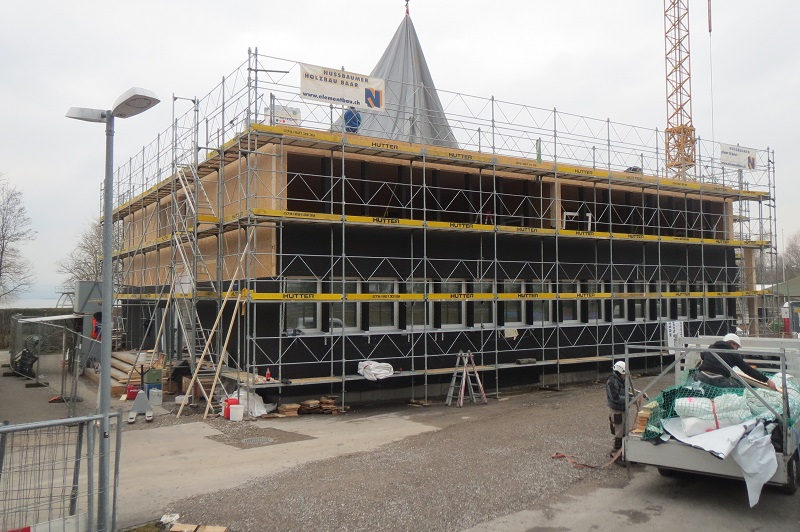 Schulhaus-Provisorium in Lachen